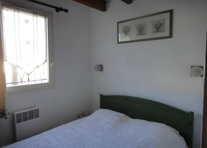 Villa Belle Plein Sud Semi-climatisee 4 Couchages 2 Terrasse, Piscine Commune Parking Dans Securisee 200m De La Lrma54 *