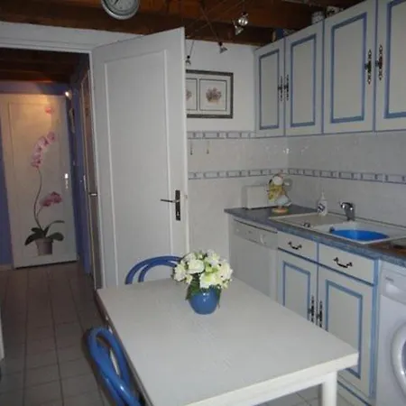 Belle Plein Sud Semi-climatisee 4 Couchages 2 Terrasse, Piscine Commune Parking Dans Securisee 200m De La Lrma54 Villa