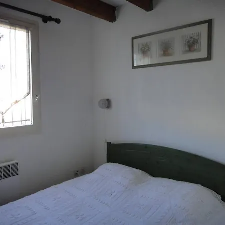 Villa Belle Plein Sud Semi-climatisee 4 Couchages 2 Terrasse, Piscine Commune Parking Dans Securisee 200m De La Lrma54 *